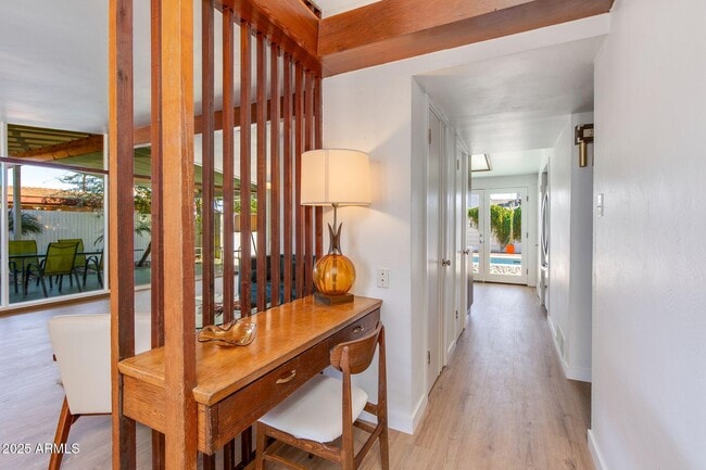 Building Photo - 421 N Evergreen St