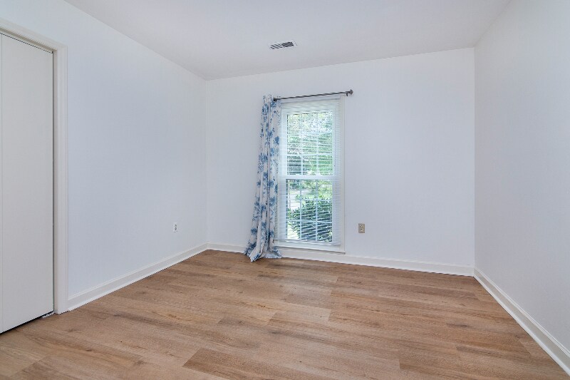 Building Photo - 8507 Kirehenbaum