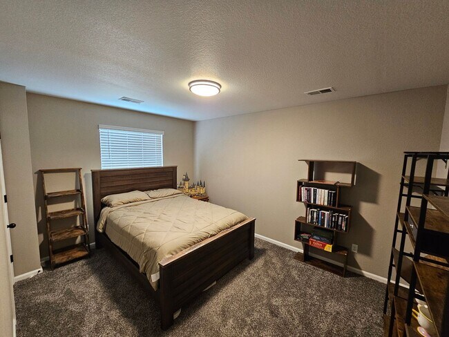 Building Photo - 5482 Wagon Hammer Dr