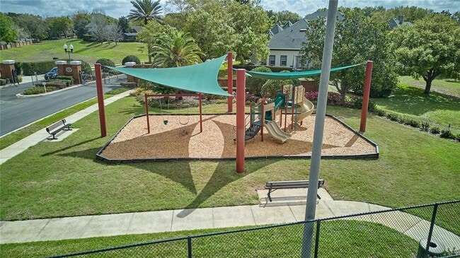 Building Photo - 13565 Fountainbleau Dr