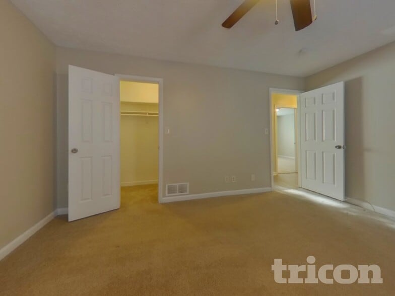 Building Photo - 35 Quail Ct