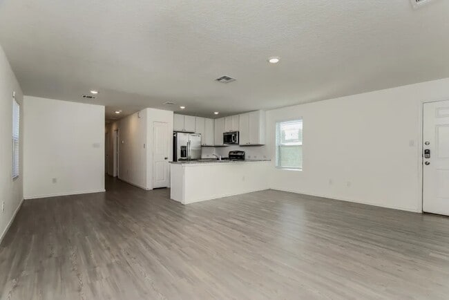 Building Photo - 8274 Piedra Medina