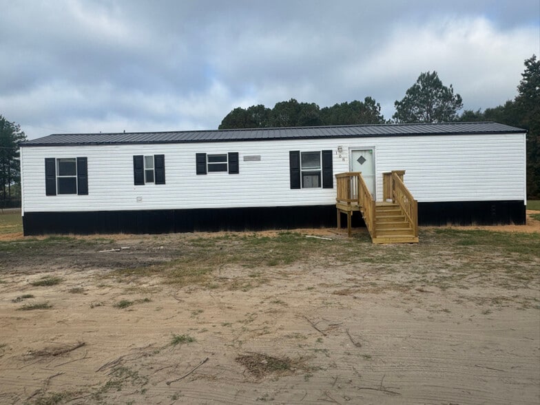 Primary Photo - 106 Tim Hickey Cir