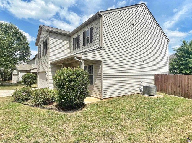 Building Photo - 125 Broomsedge Ln