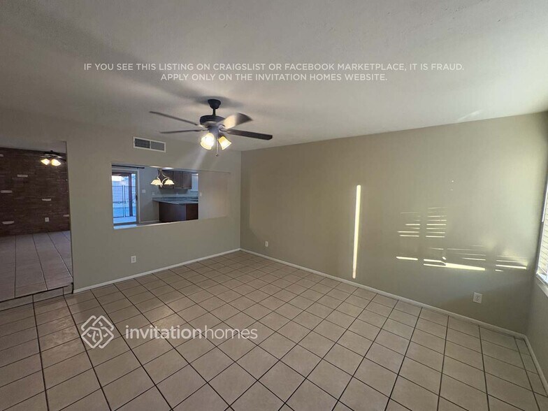 Building Photo - 4220 W Mission Ln