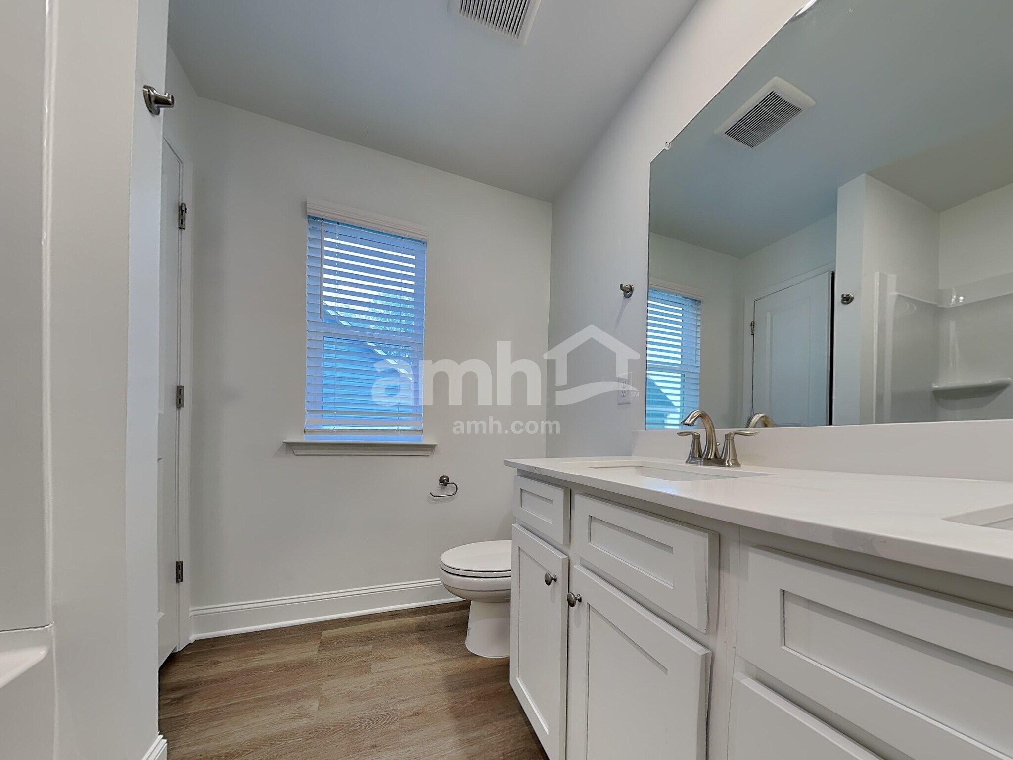 Building Photo - 1629 Aquamarine Dr