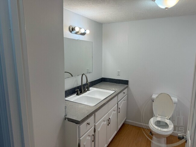 Building Photo - 23 Hawley St