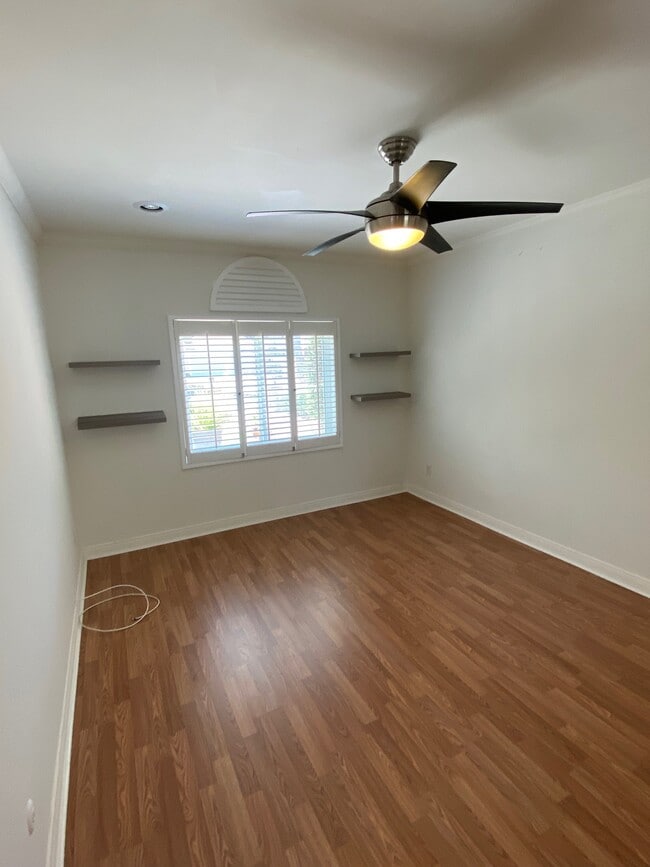 Building Photo - 20947 Hackney St