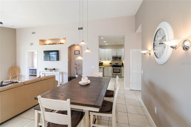 Building Photo - 6616 7th Ave Cir W