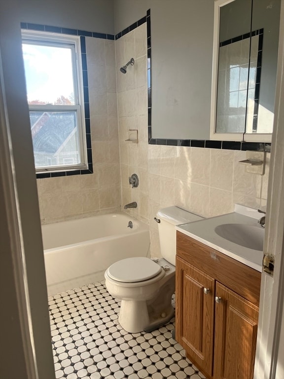 Building Photo - 52 Mascot St