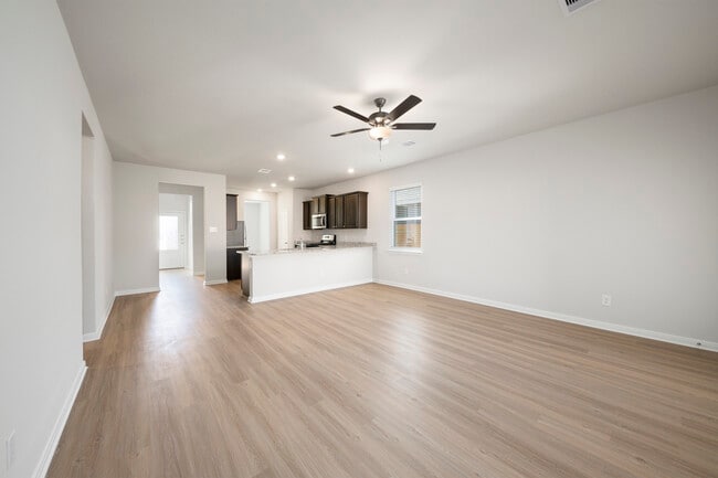 Building Photo - 15631 Plum Brk Dr