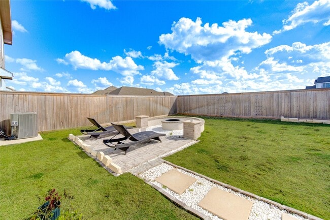 Building Photo - 21255 Doubtful Cyn Dr