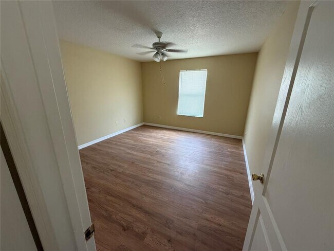 Building Photo - 933 Whispering Cypress Ln