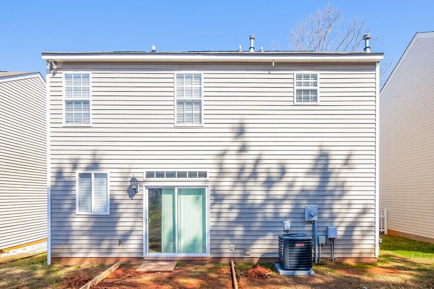 Building Photo - 2642 Oasis Ln