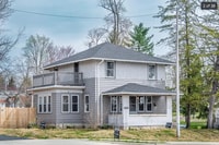 Building Photo - 2333 E 3rd St