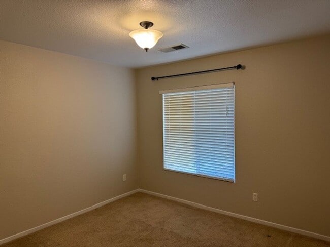 Building Photo - Lemon Valley Three Bedroom