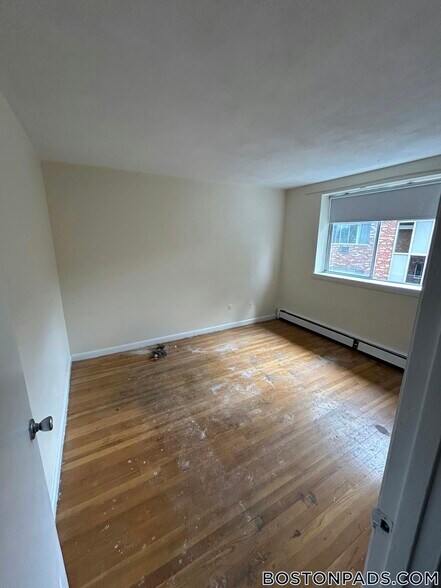 Building Photo - 88 Gardner St