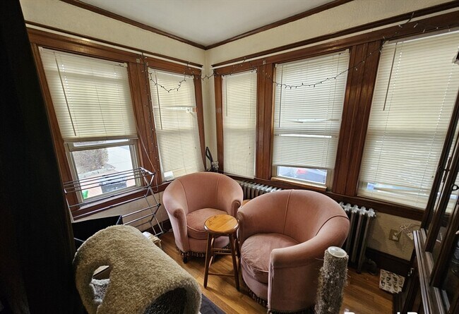 Building Photo - 58 Winship St
