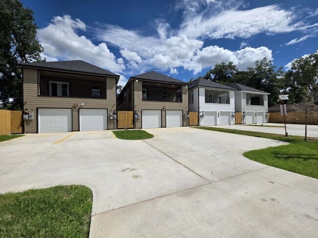 Building Photo - 8406 De Priest St