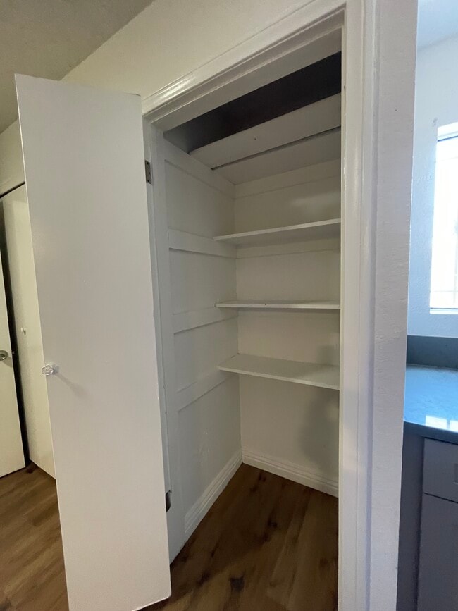 Pantry - 1619 N Avalon Blvd