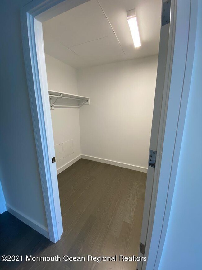 Building Photo - 30 Melrose Terrace