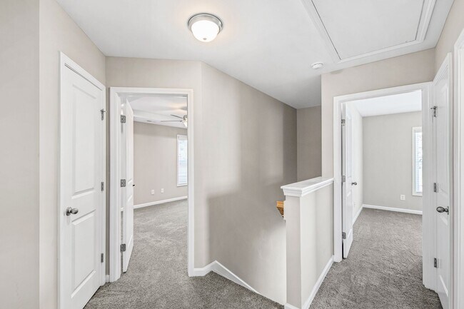 Building Photo - Modern 3BR/2.5BA Home with Open Layout – W...