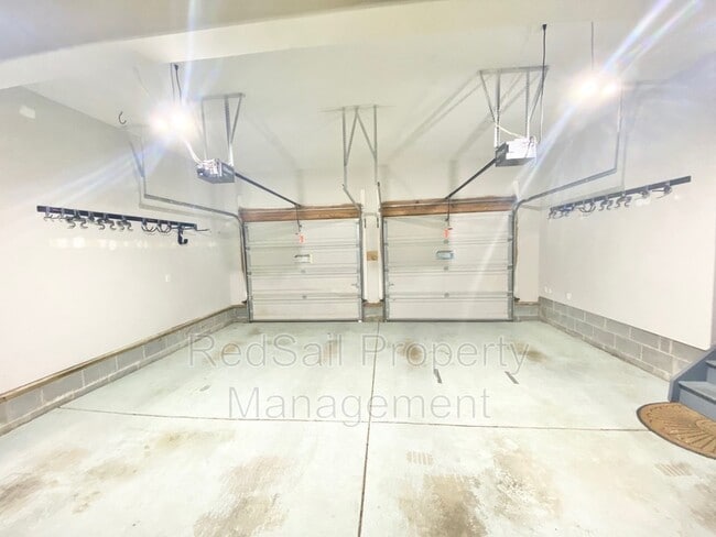 Building Photo - 13326 Harbor Dr