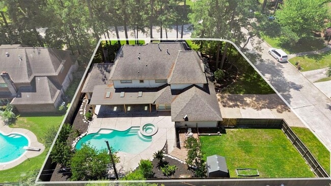 Building Photo - 18318 Mahogany Forest Dr