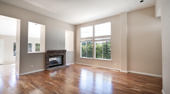 Building Photo - 2210 Rutland Pl