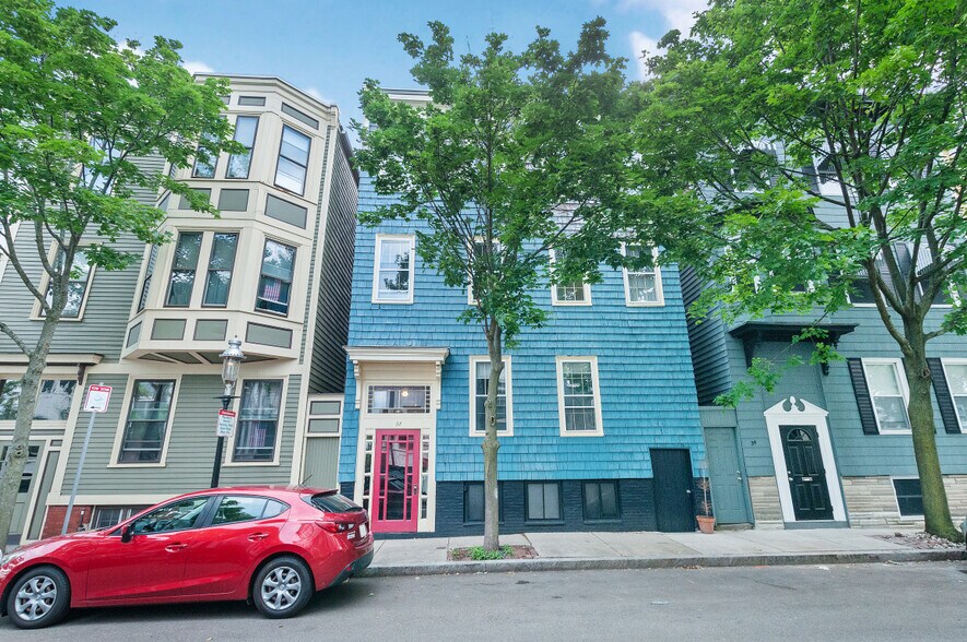 Building Photo - 32 Prospect St