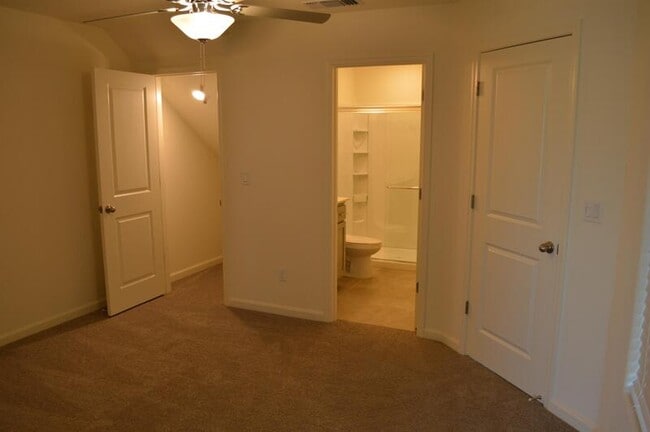 Building Photo - 2287 Owens Ct