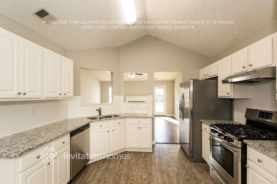 Building Photo - 1530 Heatherton Rd