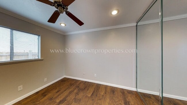 Building Photo - 10239 Catalpa Rd