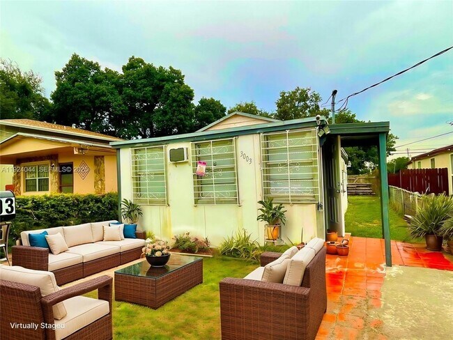 Building Photo - 3003 NW 45th St