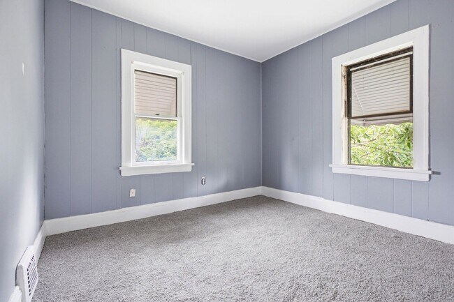 Building Photo - 12313 Rexford Ave