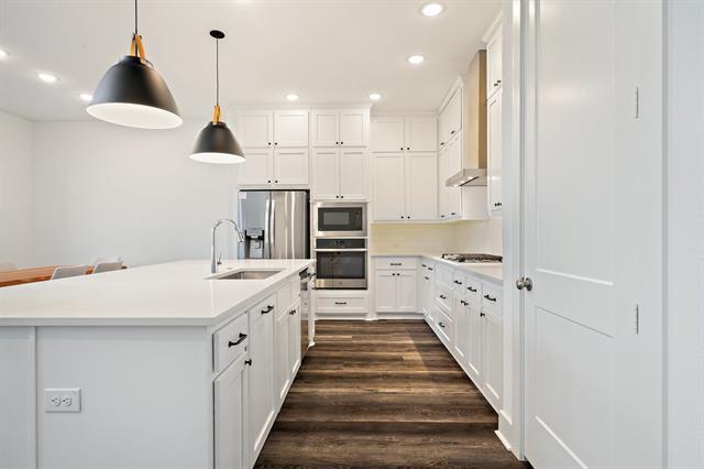 Building Photo - 2053 White Grove Dr