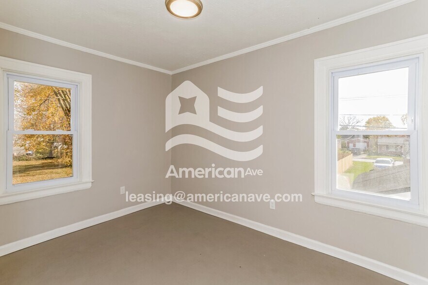 Building Photo - 208 N Walnut St