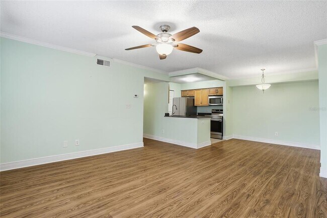 Building Photo - 3275 Haviland Ct