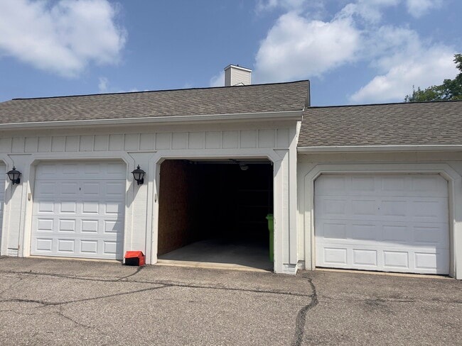 Building Photo - 1139 Joyce Ln