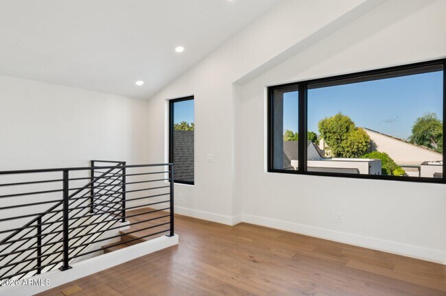 Building Photo - 6306 N 10th Dr