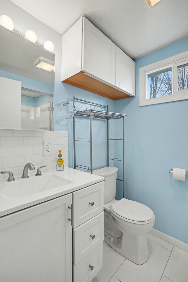 Building Photo - 6520 S 070 E