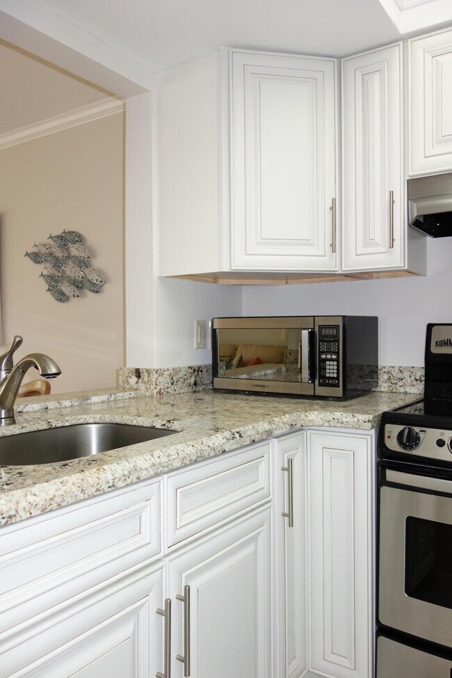 Building Photo - 2020 Terra Mar Dr