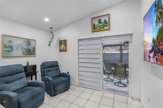 Building Photo - 7117 W 30th Ln