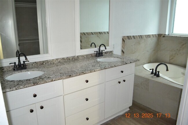 Building Photo - 6242 Piedra Negras Ct