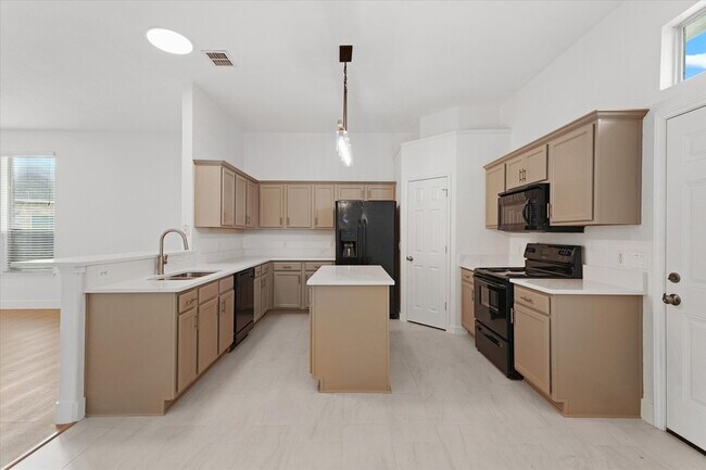 Building Photo - 1201 Telese Ct