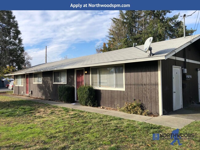 Primary Photo - Nice 1 bedroom 1 bath in Grants Pass