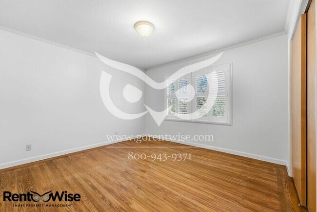 Building Photo - 190 Forest Knolls Dr