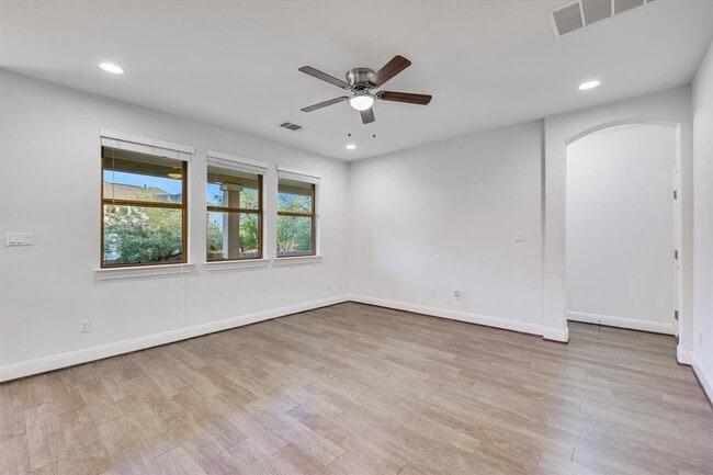 Building Photo - 5321 Del Dios Way