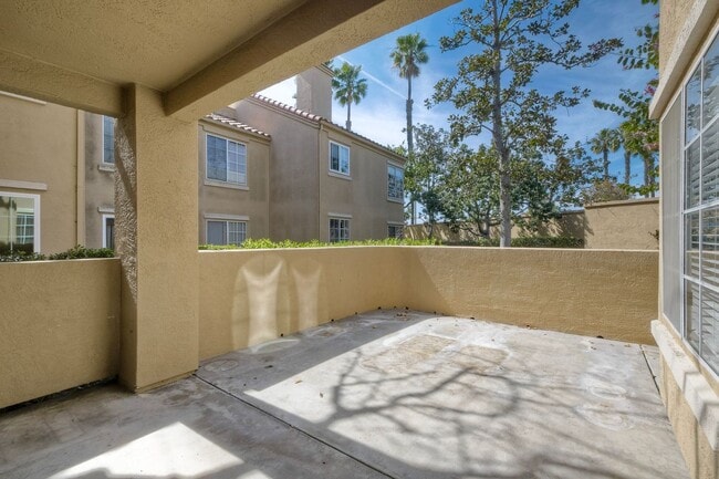 Building Photo - Bright One bedroom, one bath home in Mira Mesa!