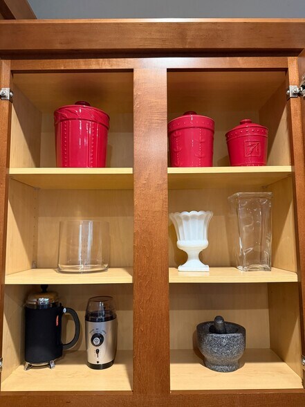 Building Photo - 5810 Darling St